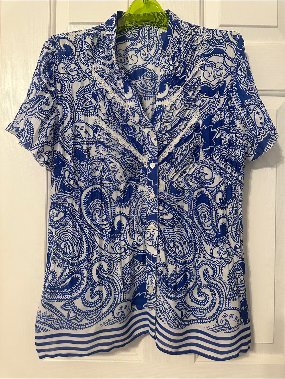 NY Collection Blue and White Paisley Short-Sleeve Button-Down Shirt